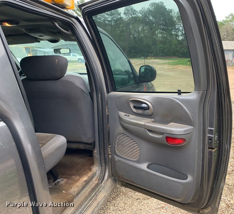 image for item KX9966 2003 Ford F150 SuperCrew pickup truck