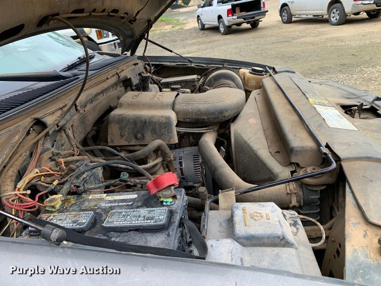 image for item KX9966 2003 Ford F150 SuperCrew pickup truck