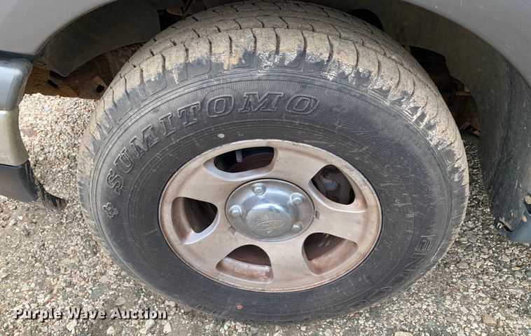 image for item KX9966 2003 Ford F150 SuperCrew pickup truck