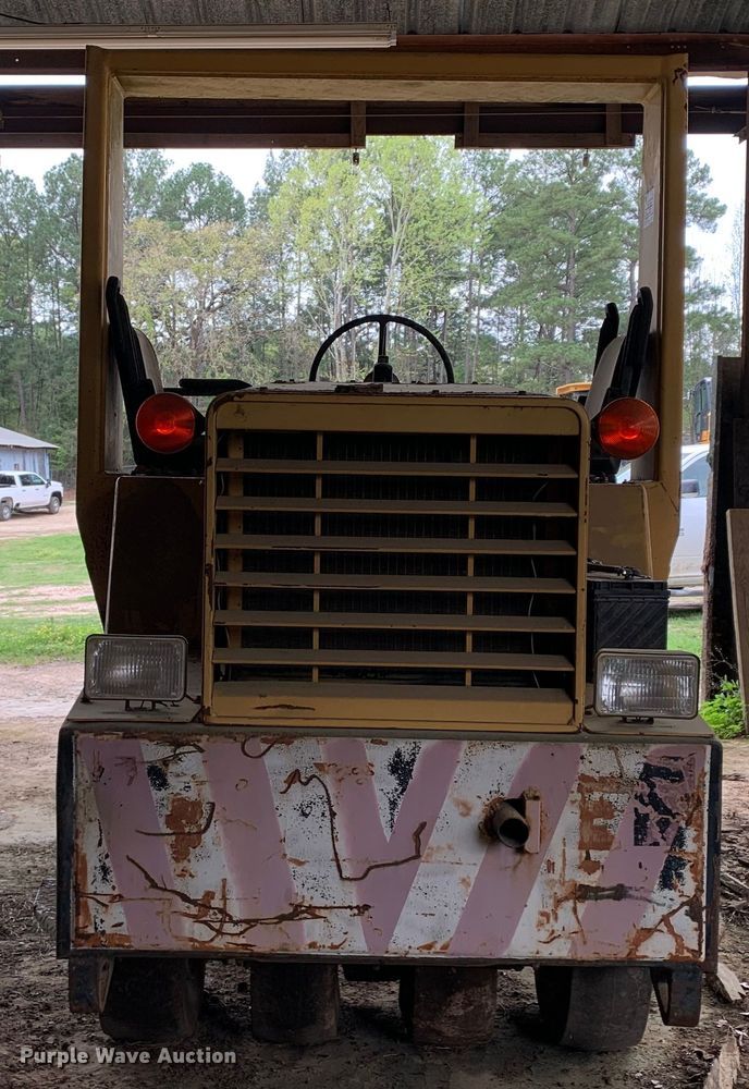 image for item KX9967 Hyster  C530A pneumatic roller