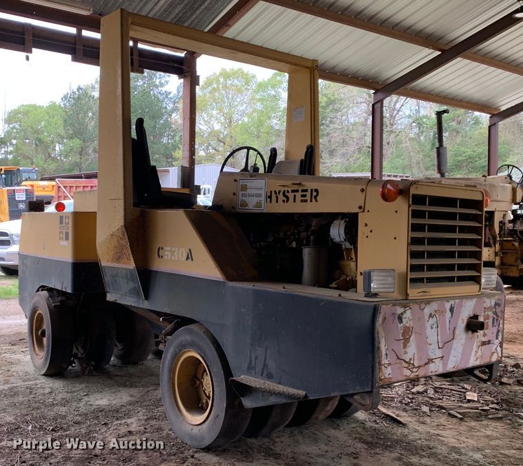 image for item KX9967 Hyster  C530A pneumatic roller