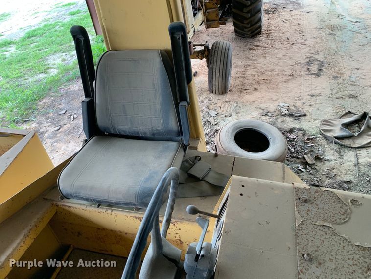 image for item KX9967 Hyster  C530A pneumatic roller