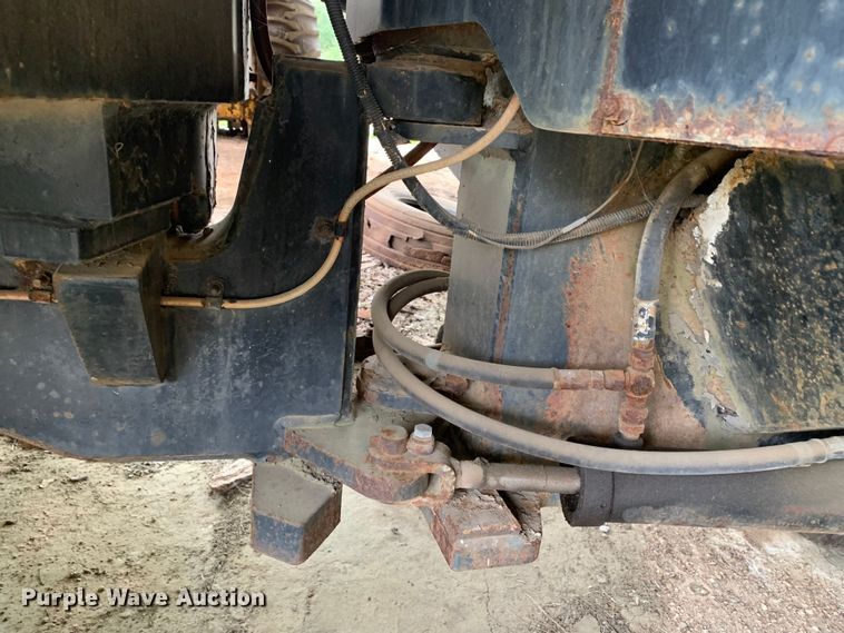 image for item KX9967 Hyster  C530A pneumatic roller