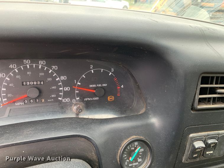 image for item KX9968 2001 Ford  F750 Super Duty tank truck