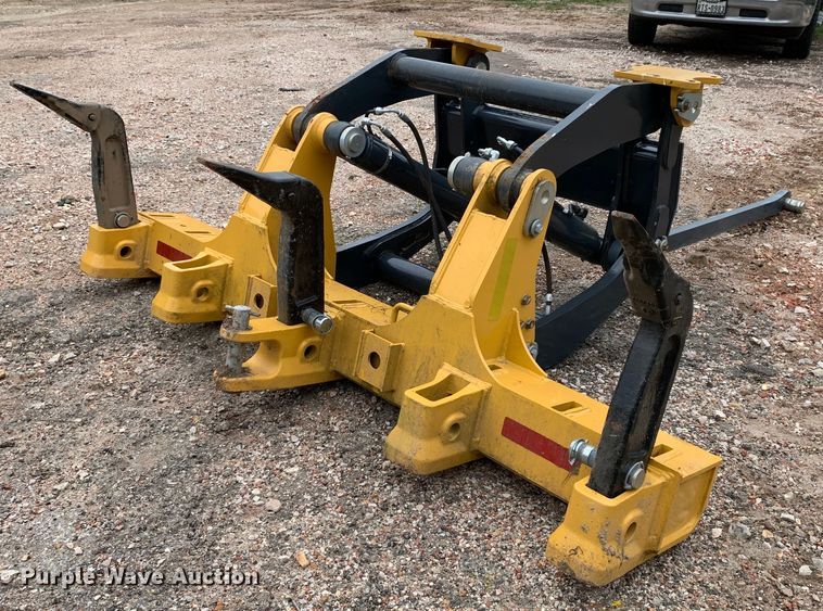 image for item KX9969 John Deere ripper / scarifier