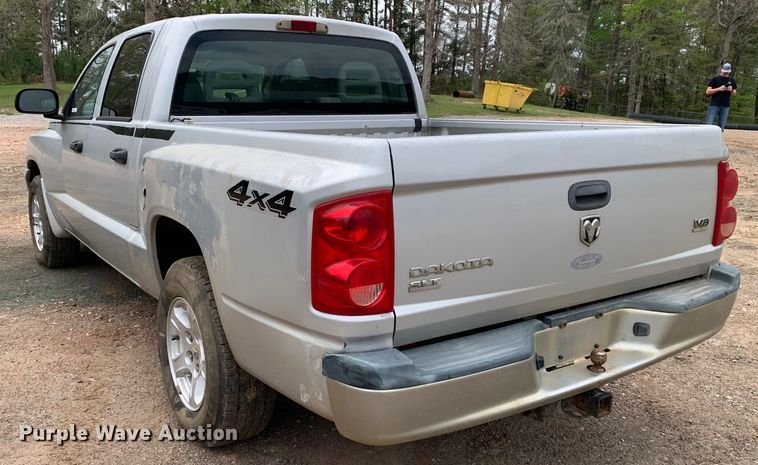 image for item KX9970 2006 Dodge Dakota SLT Quad Cab pickup truck