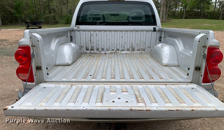 image for item KX9970 2006 Dodge Dakota SLT Quad Cab pickup truck