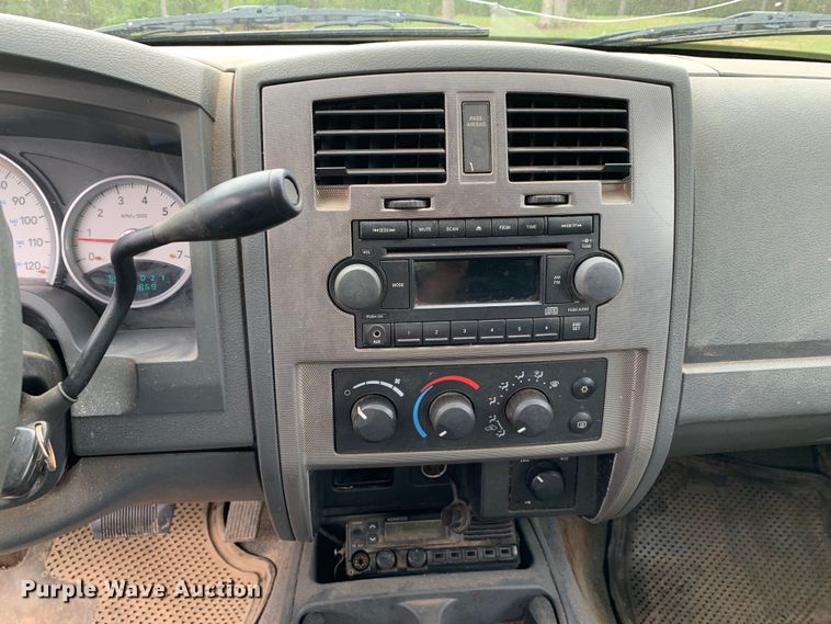 image for item KX9970 2006 Dodge Dakota SLT Quad Cab pickup truck