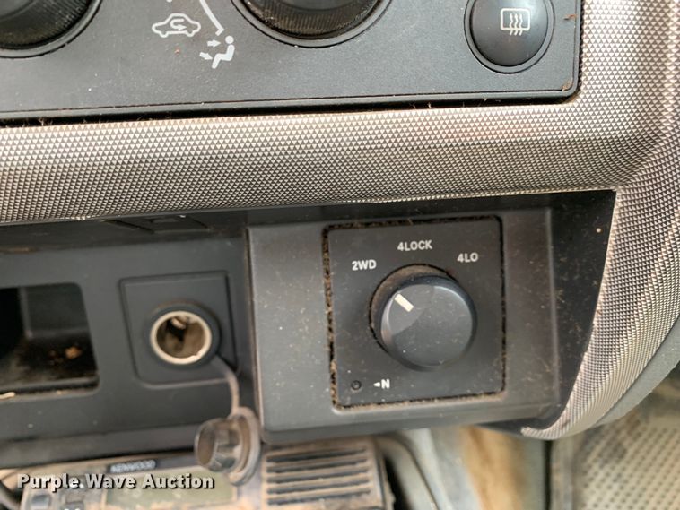 image for item KX9970 2006 Dodge Dakota SLT Quad Cab pickup truck