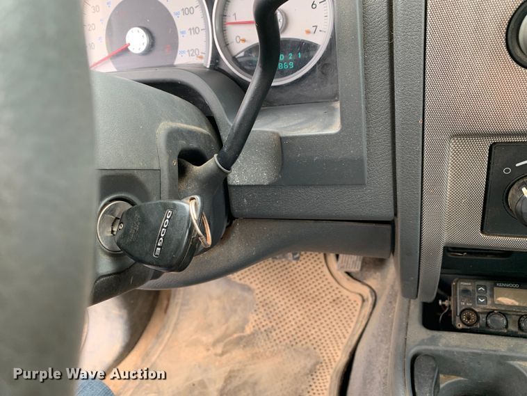 image for item KX9970 2006 Dodge Dakota SLT Quad Cab pickup truck