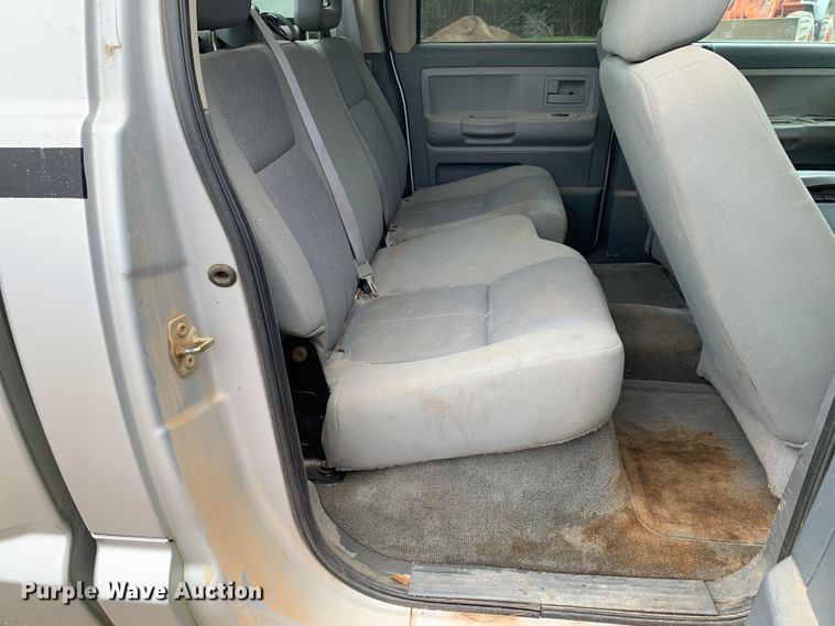 image for item KX9970 2006 Dodge Dakota SLT Quad Cab pickup truck