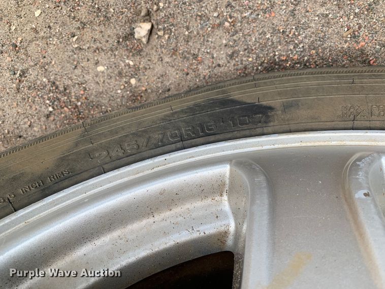 image for item KX9970 2006 Dodge Dakota SLT Quad Cab pickup truck