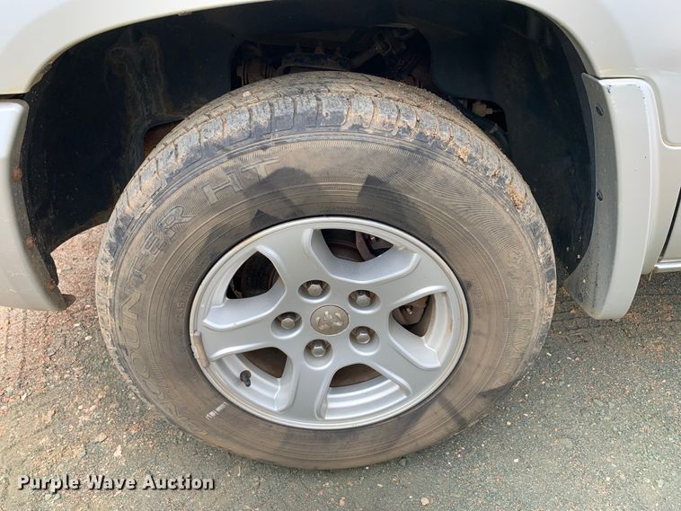 image for item KX9970 2006 Dodge Dakota SLT Quad Cab pickup truck