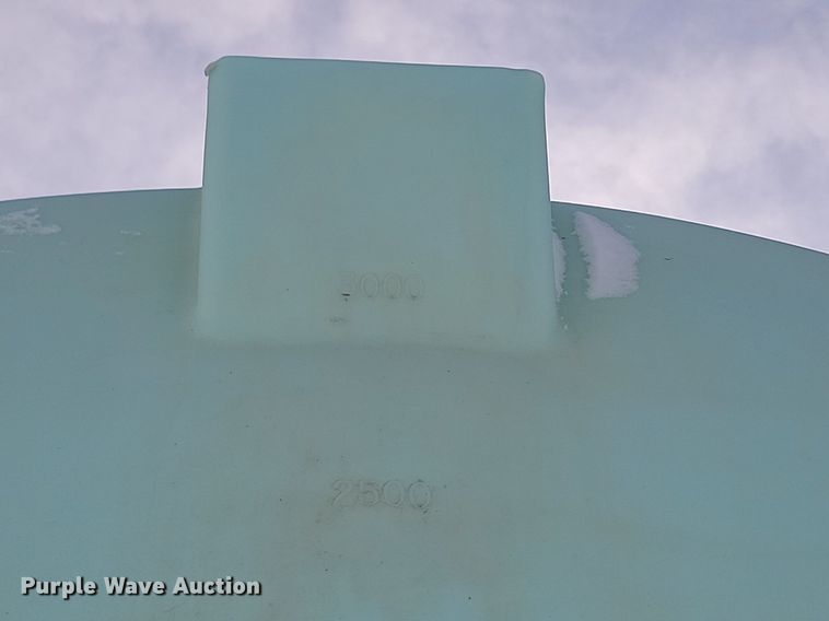 image for item LA9668 1992 Ford  LNT8000 sprayer truck