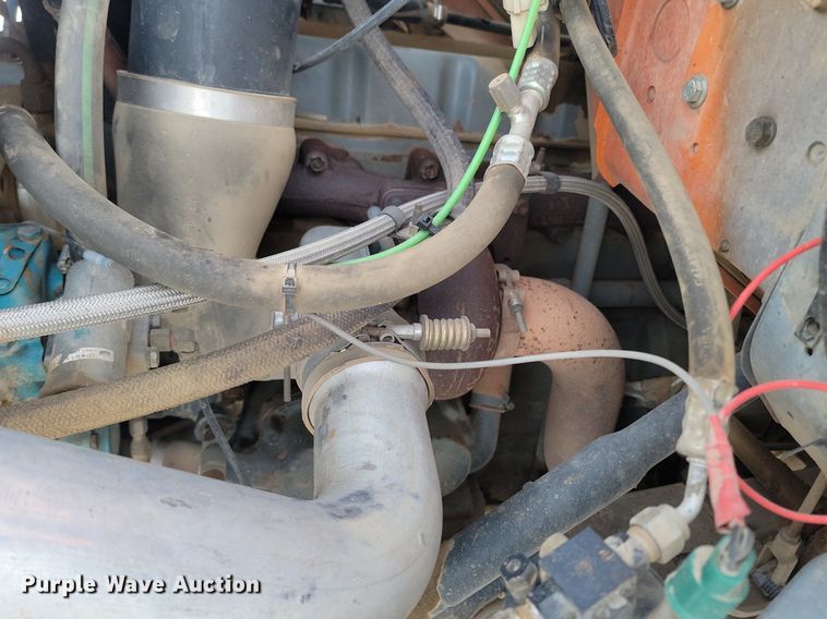 image for item LA9668 1992 Ford  LNT8000 sprayer truck