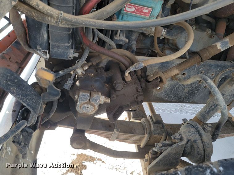 image for item LA9668 1992 Ford  LNT8000 sprayer truck