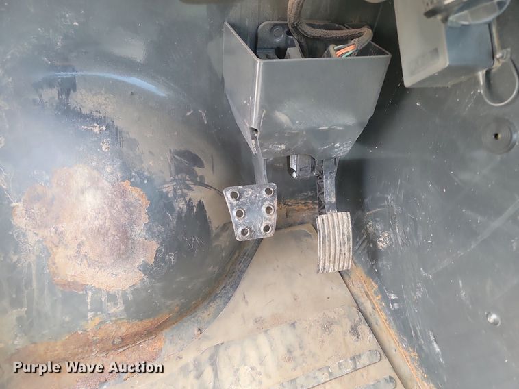 image for item LA9746 2018 Bobcat 5600 Toolcat utility vehicle