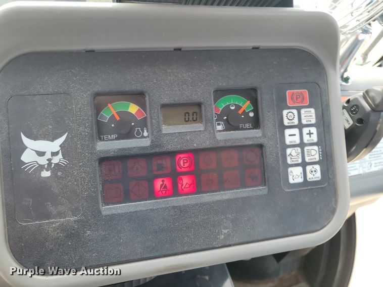 image for item LA9746 2018 Bobcat 5600 Toolcat utility vehicle