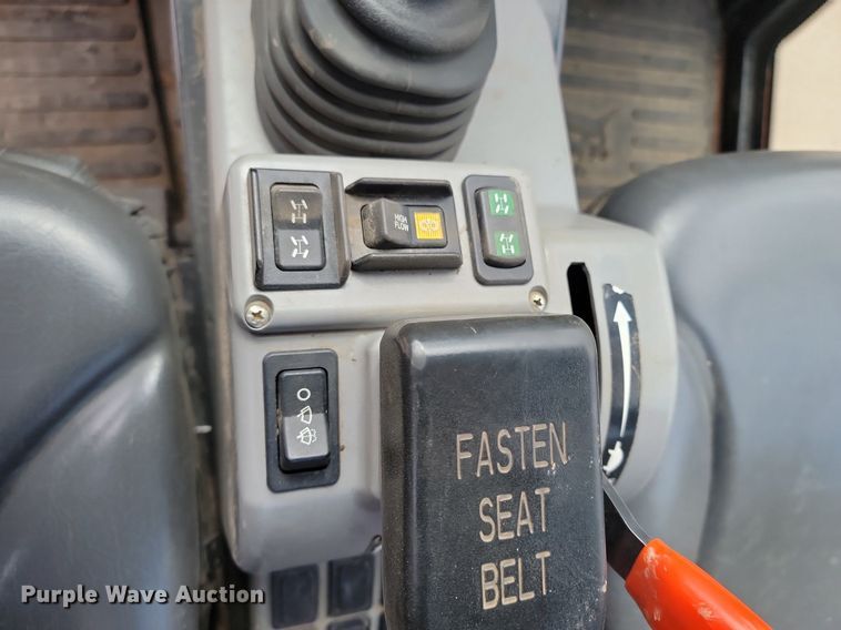 image for item LA9746 2018 Bobcat 5600 Toolcat utility vehicle