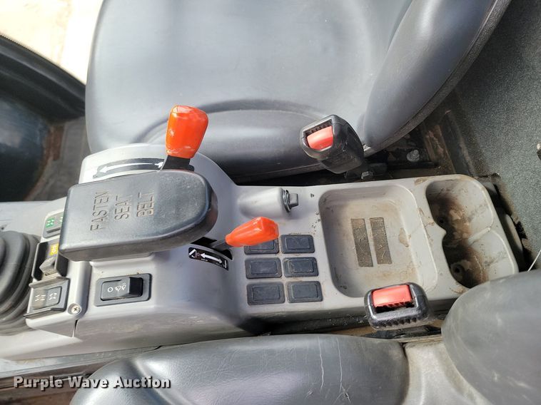 image for item LA9746 2018 Bobcat 5600 Toolcat utility vehicle