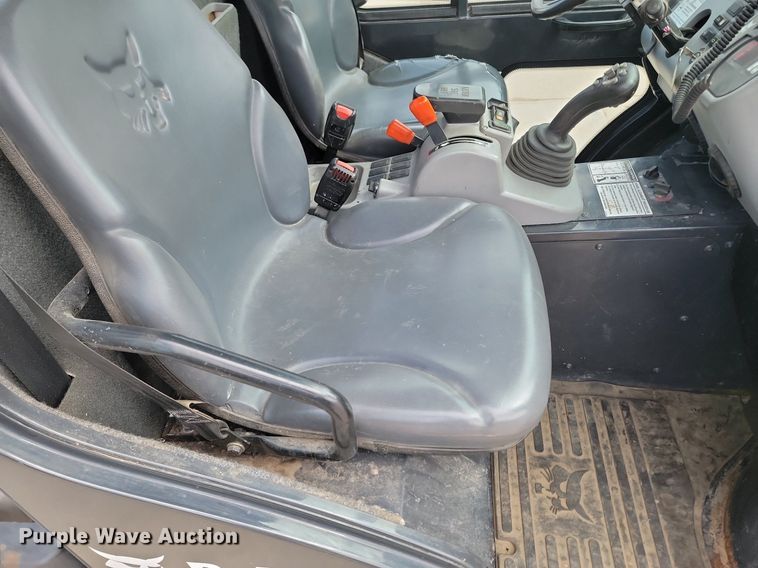 image for item LA9746 2018 Bobcat 5600 Toolcat utility vehicle