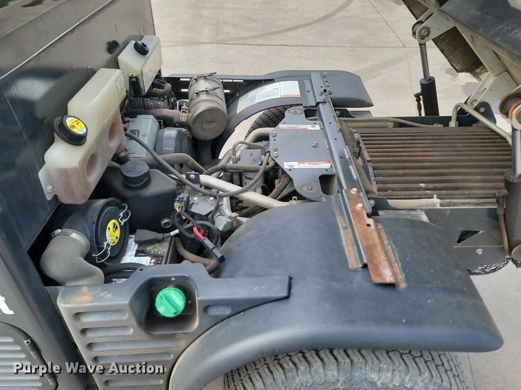 image for item LA9746 2018 Bobcat 5600 Toolcat utility vehicle