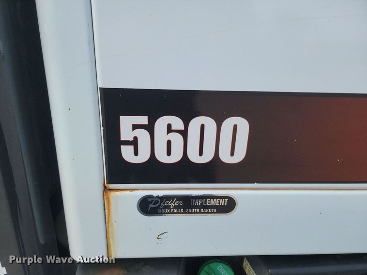 image for item LA9746 2018 Bobcat 5600 Toolcat utility vehicle