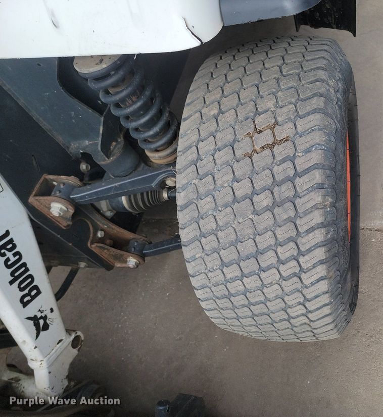 image for item LA9746 2018 Bobcat 5600 Toolcat utility vehicle