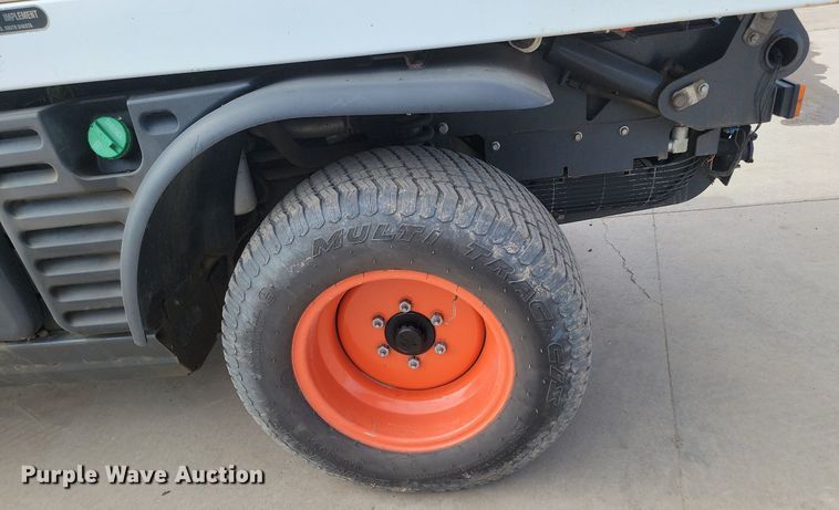 image for item LA9746 2018 Bobcat 5600 Toolcat utility vehicle
