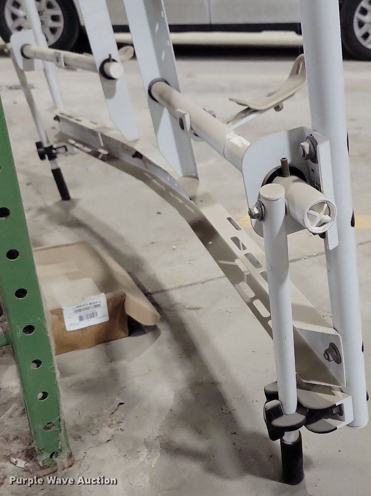 image for item LC9875 Adrian Steel auto glass rack