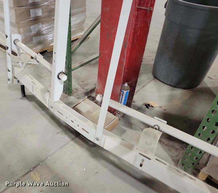 image for item LC9875 Adrian Steel auto glass rack