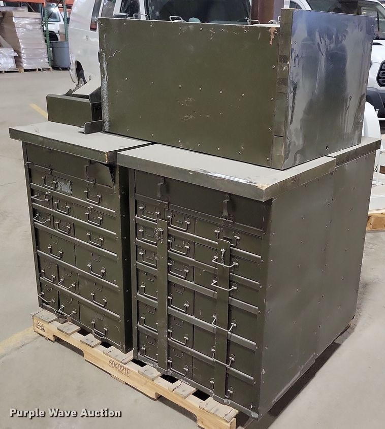 image for item LC9884 (5) Bolt bins