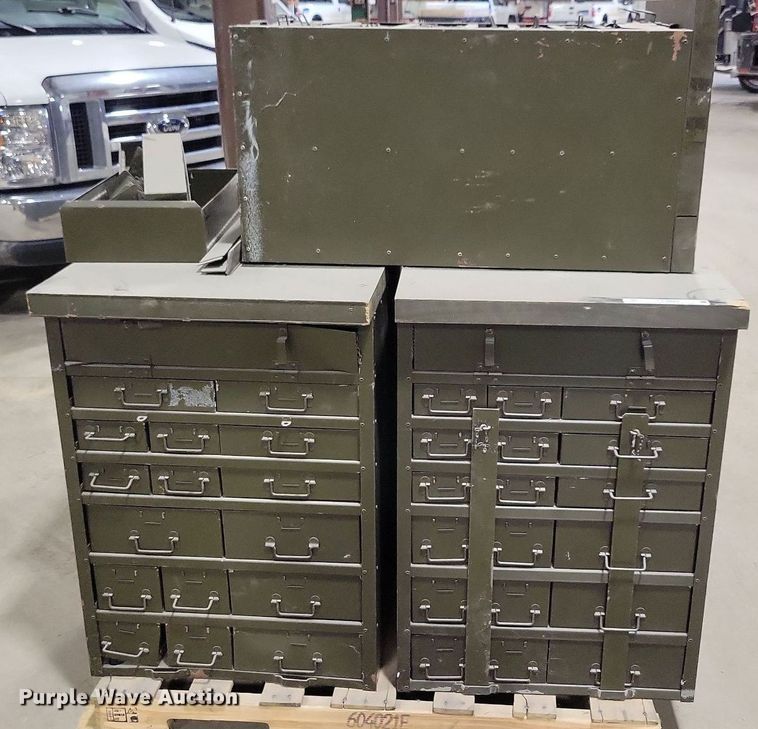 image for item LC9884 (5) Bolt bins