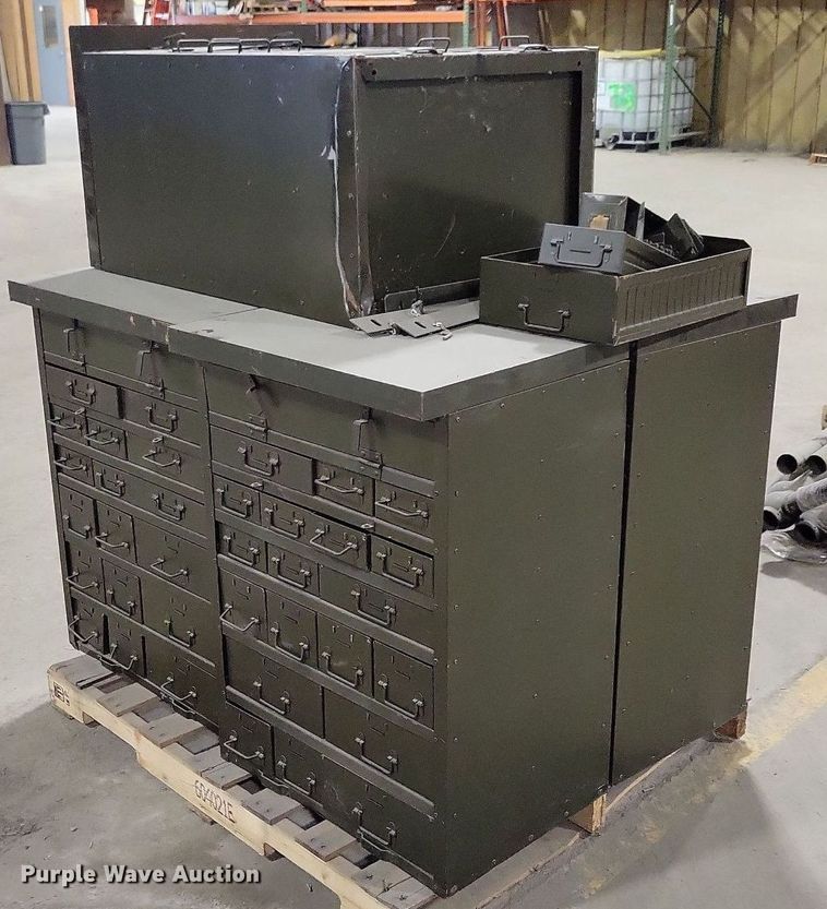 image for item LC9884 (5) Bolt bins