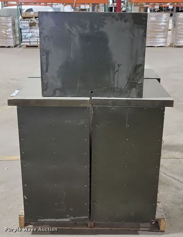 image for item LC9884 (5) Bolt bins