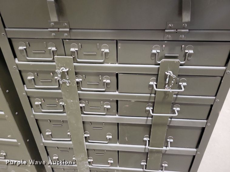 image for item LC9884 (5) Bolt bins