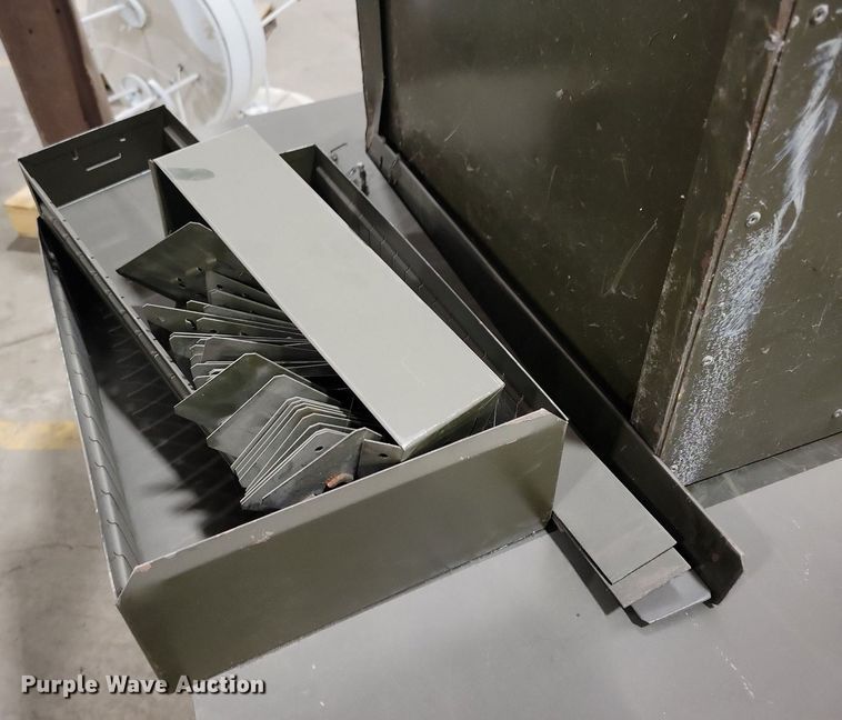 image for item LC9884 (5) Bolt bins