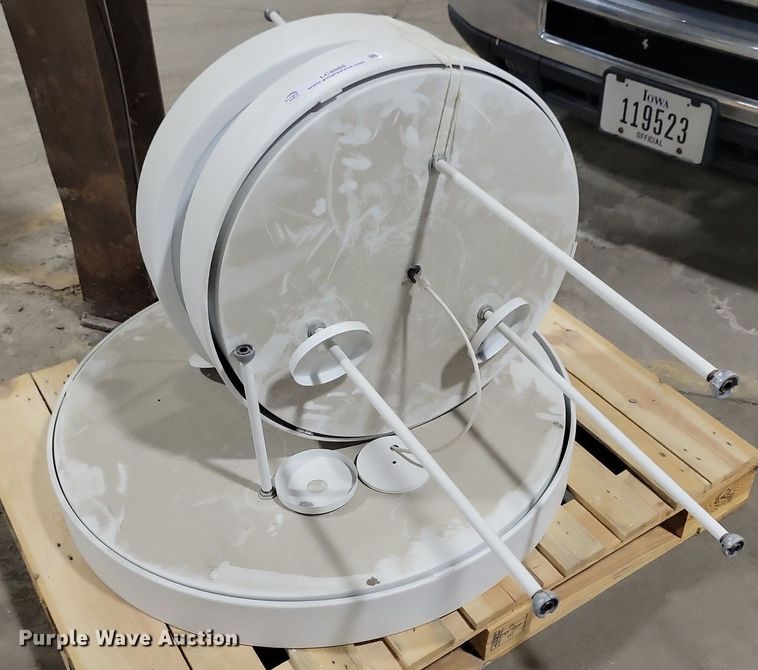 image for item LC9885 Shop lights