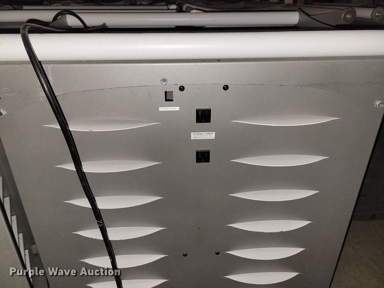 image for item LC9890 (18) charging stations