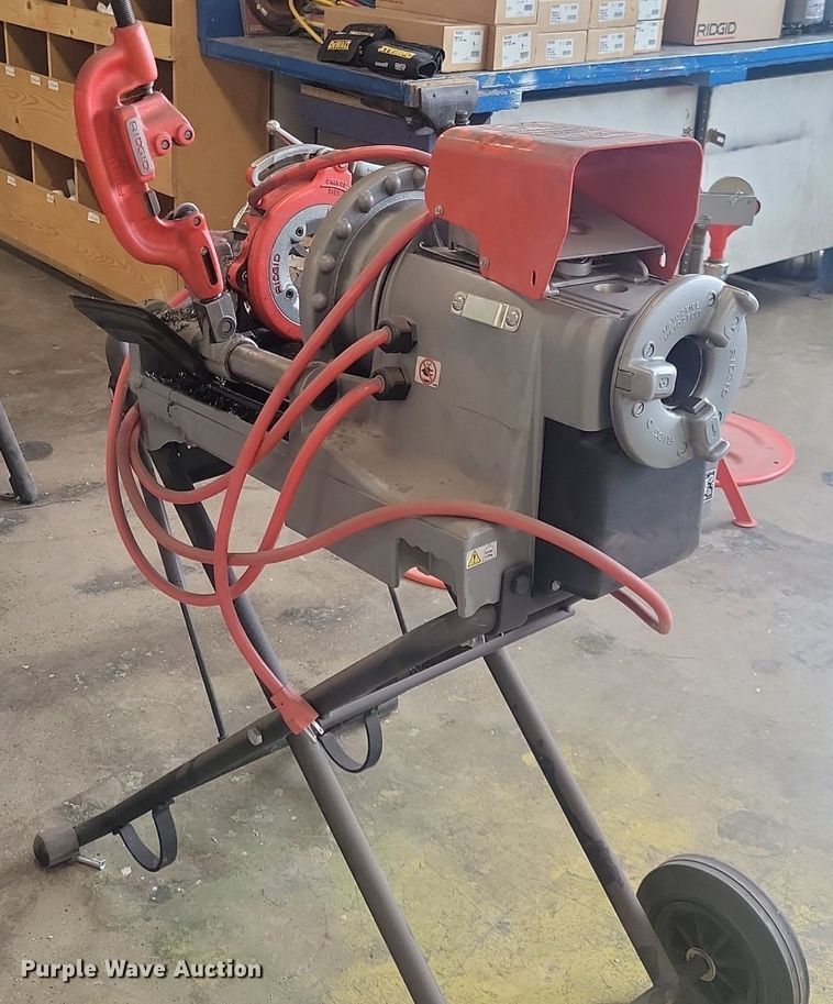 Ridgid 300 Compact threading machine in Des Moines, IA Item LC9901
