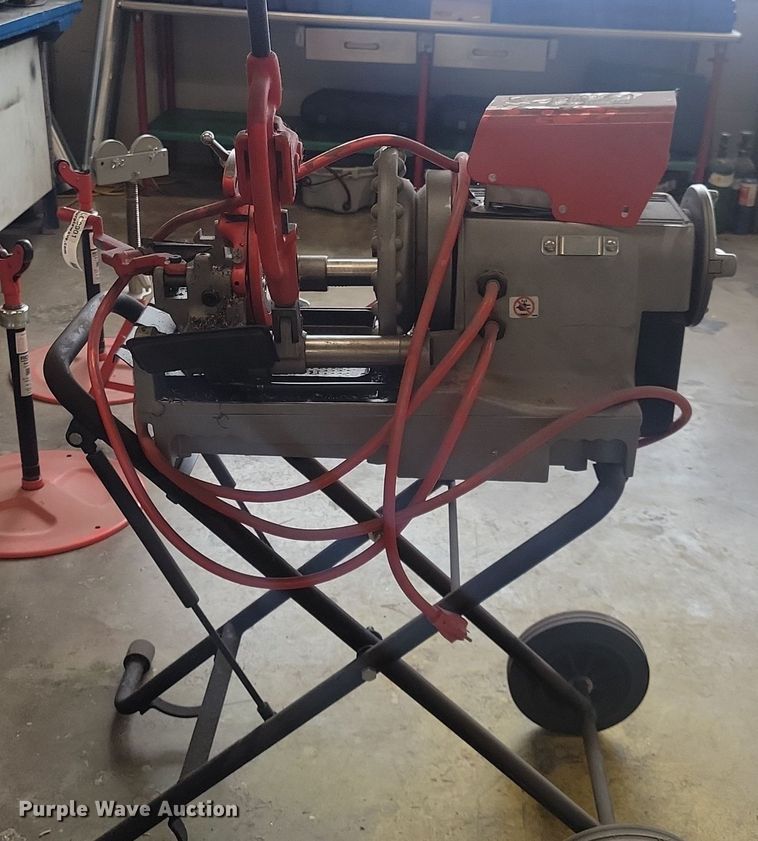 Ridgid 300 Compact threading machine in Des Moines, IA Item LC9901