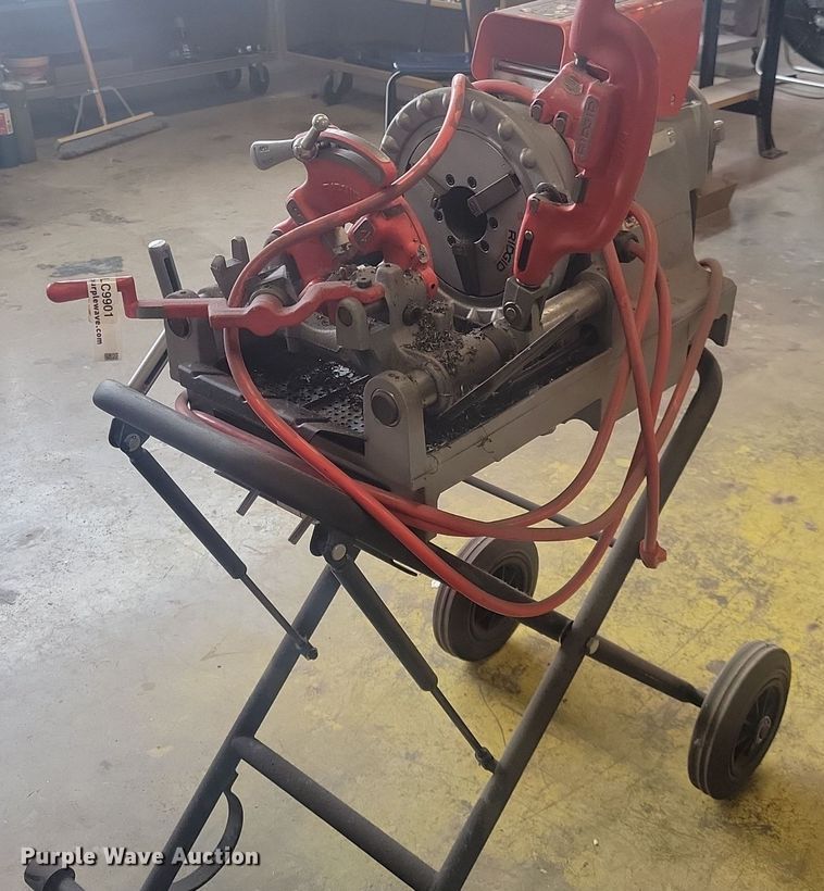 Ridgid 300 Compact threading machine in Des Moines, IA Item LC9901