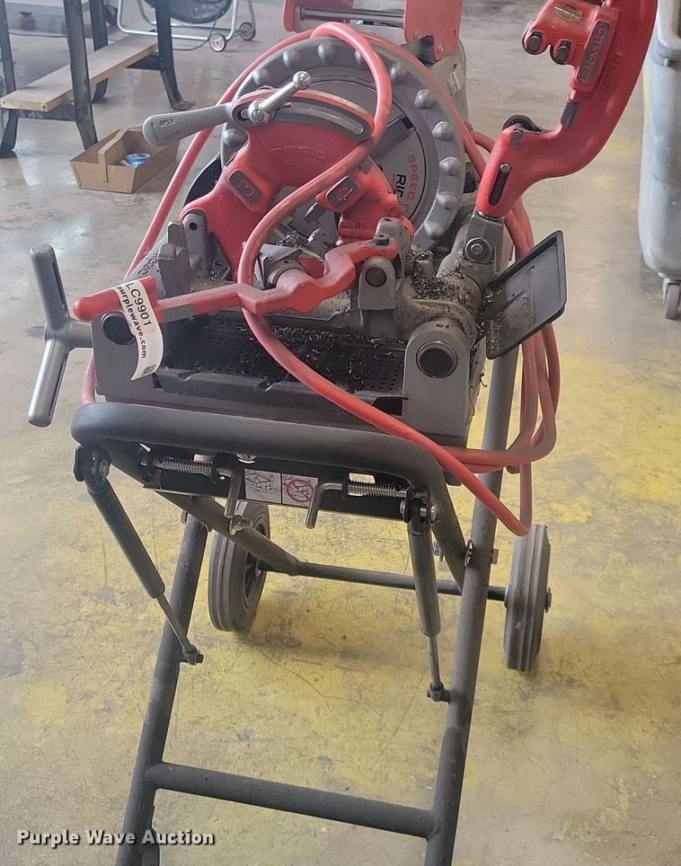 Ridgid 300 Compact threading machine in Des Moines, IA Item LC9901