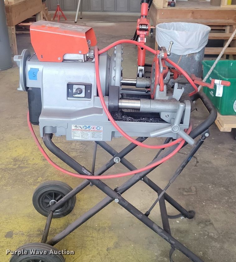 Ridgid 300 Compact threading machine in Des Moines, IA Item LC9901