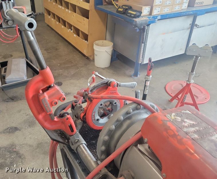 Ridgid 300 Compact threading machine in Des Moines, IA Item LC9901