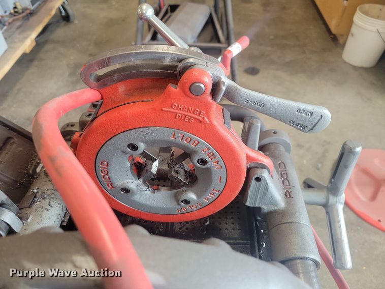 Ridgid 300 Compact threading machine in Des Moines, IA Item LC9901