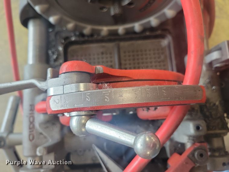 Ridgid 300 Compact threading machine in Des Moines, IA Item LC9901