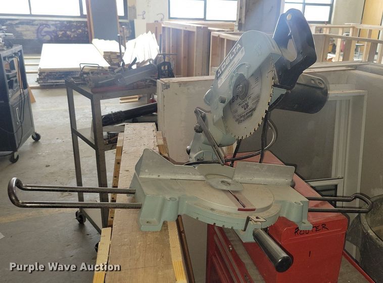 image for item LC9905 Wood saws