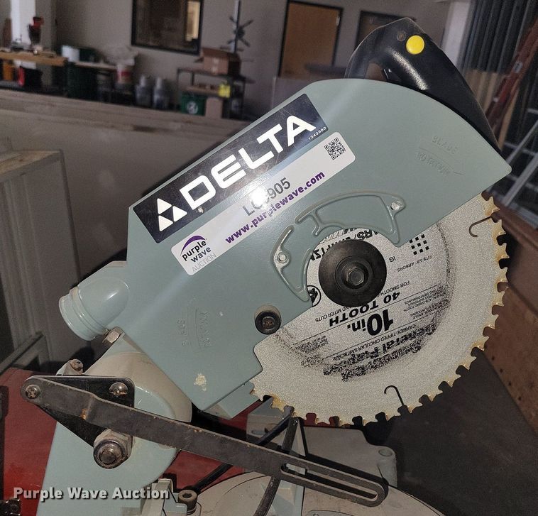 image for item LC9905 Wood saws