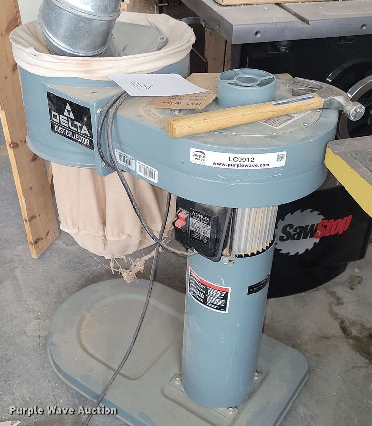 image for item LC9912 Delta dust collector